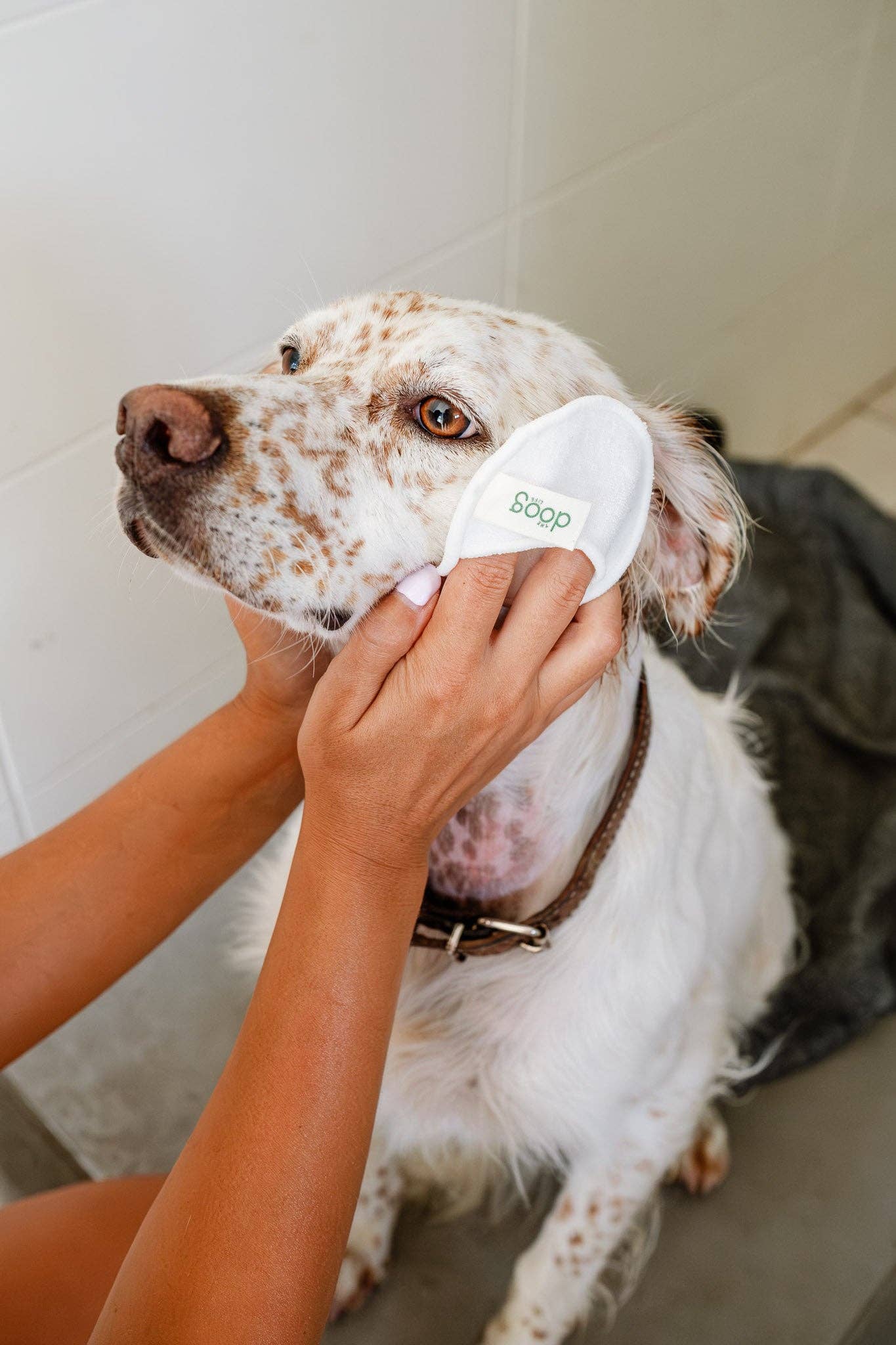 Organic cotton reuseable cleaning pads