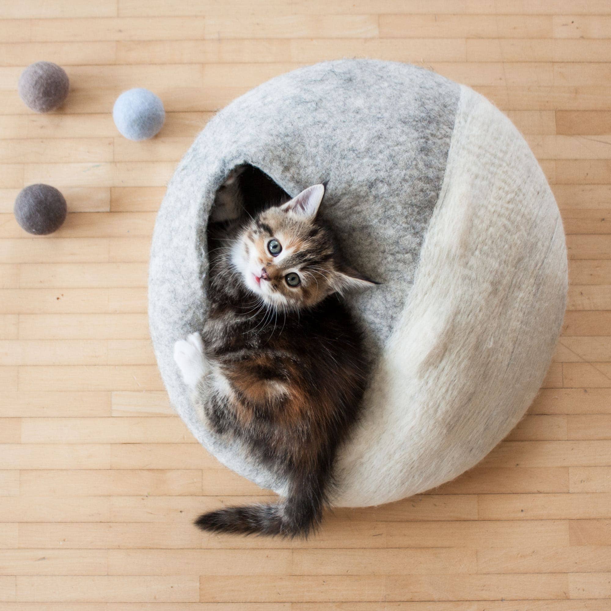 SOUND BALLS Felt balls with bell