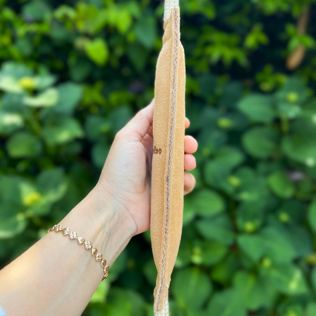 Suede sleeve with double handle