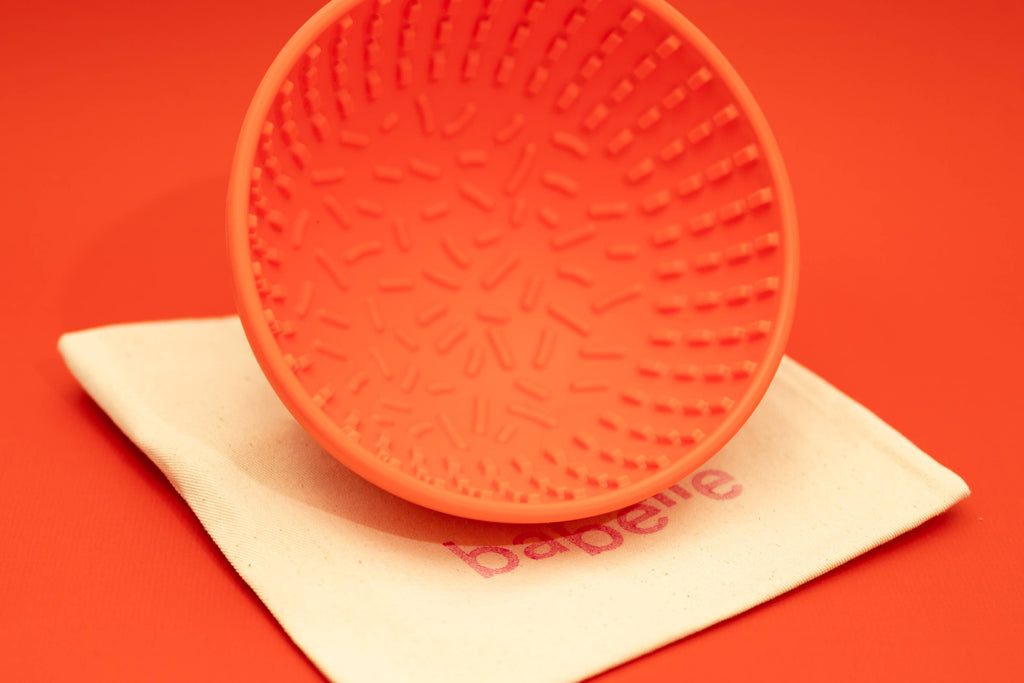 Wiggler Lick Bowl - Coral