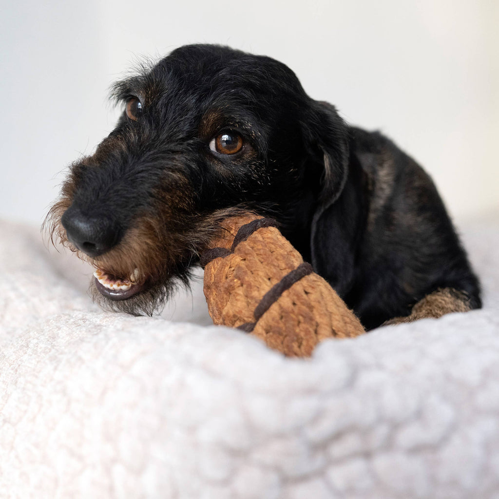 Croissant rope toy