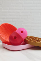 Wiggler Lick Bowl - Coral