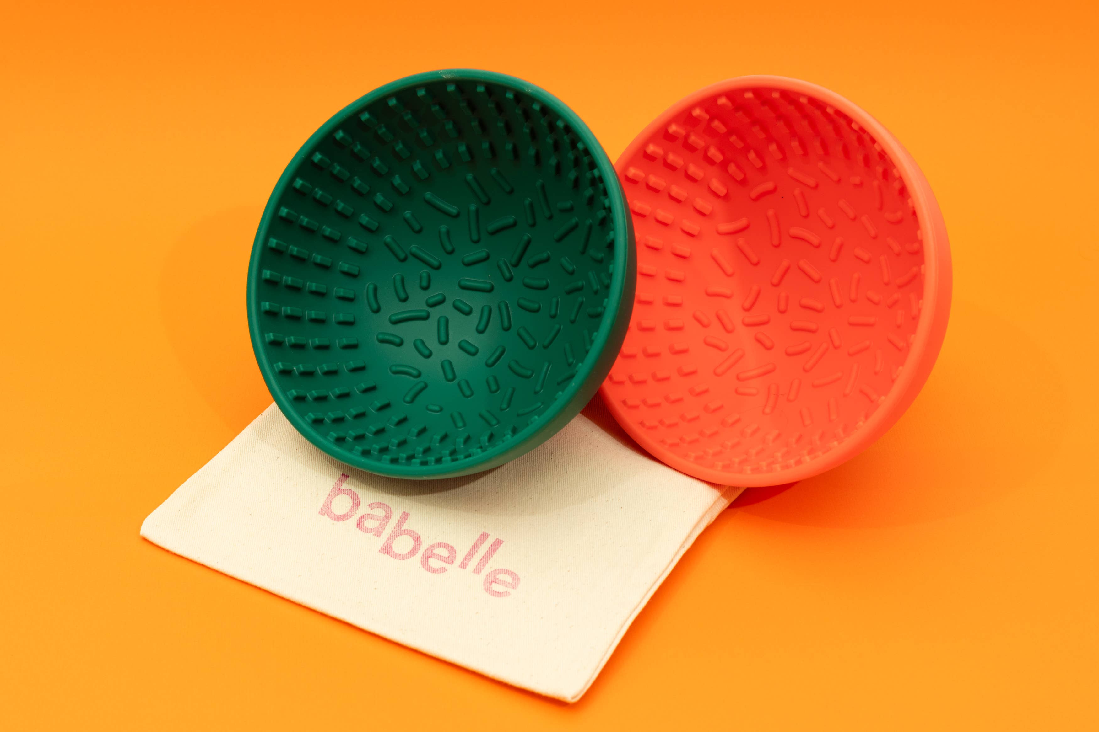 Wiggler Lick Bowl - Coral